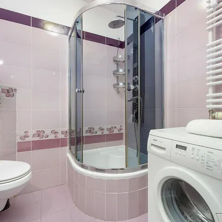 Bukowinska With Balcony And Parking And Swimming Pool By Renters