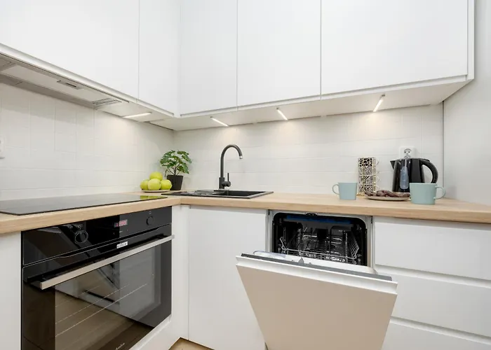 Bukowinska With Balcony And Parking And Swimming Pool By Renters Lejlighed Warszawa