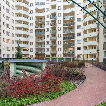 Bukowinska With Balcony And Parking And Swimming Pool By Renters アパート